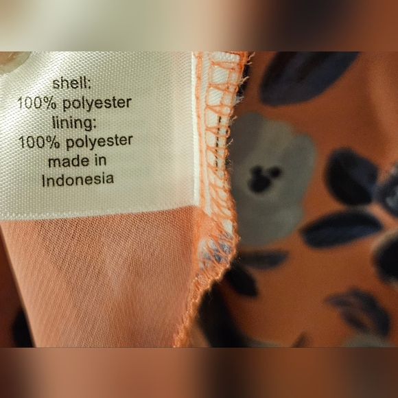 Layered floral sleeves top - Picture 5 of 5